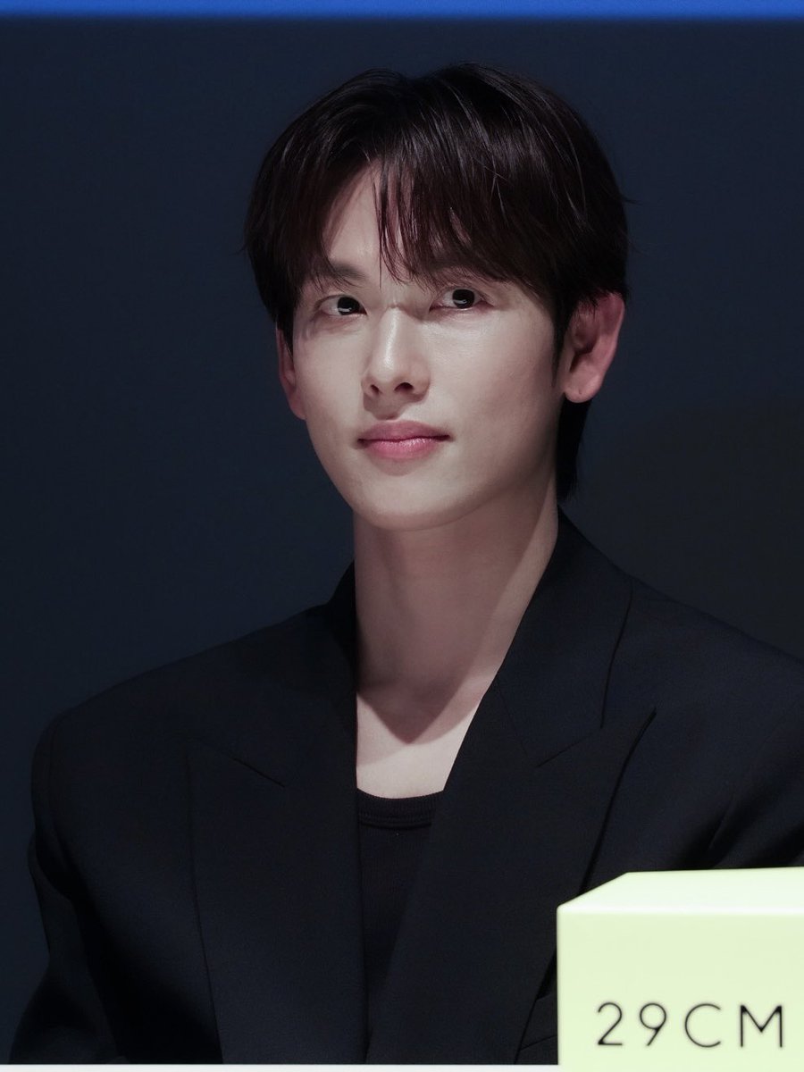 yuzadaeseok tweet media
