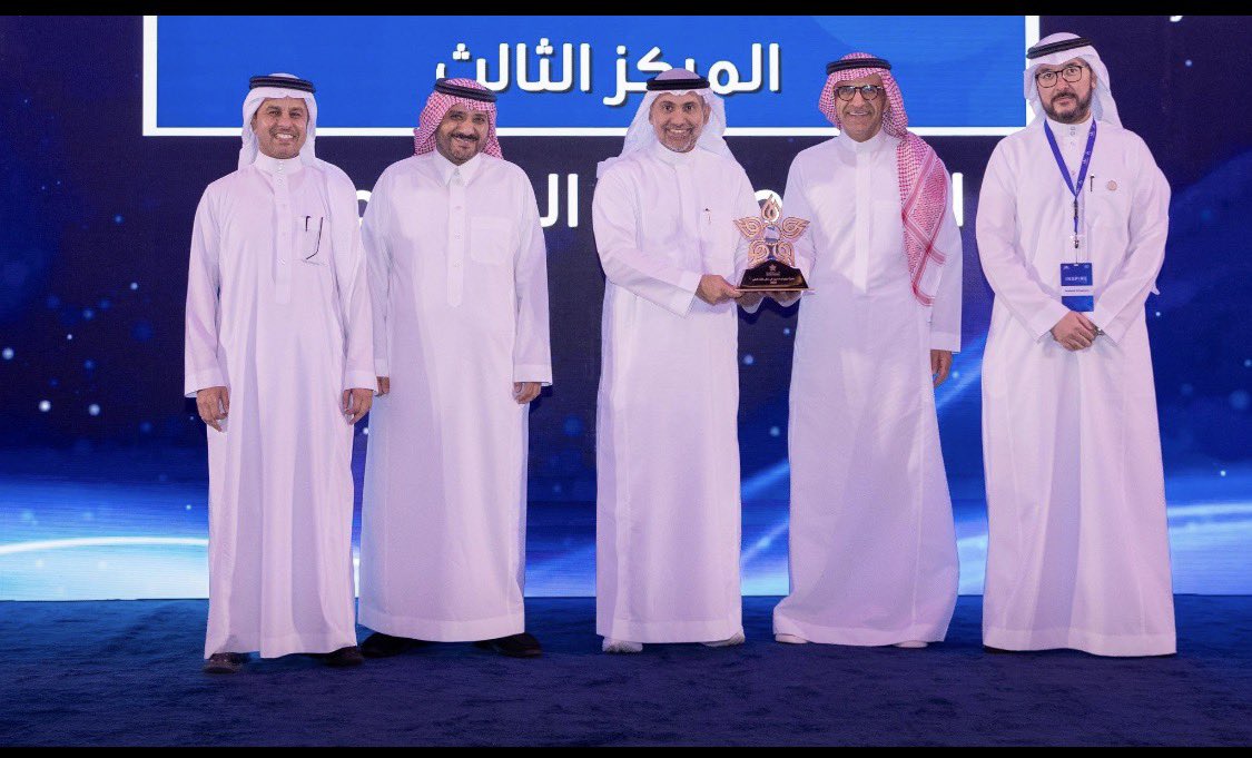 أحمد الزعاقي tweet media