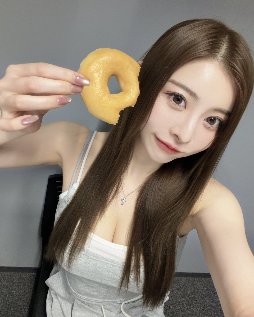 ☆kyon kyon☆です。 にゃぁぁ～い🍩 #CYBERJAPAN #KYON