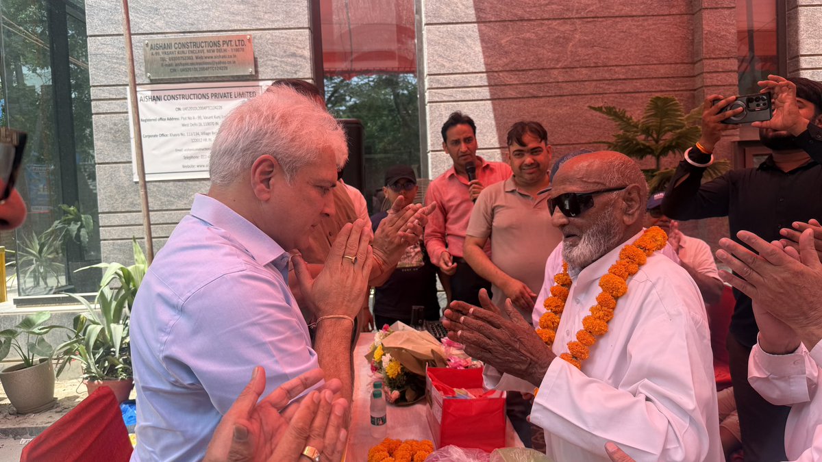 Kailash Gahlot tweet media
