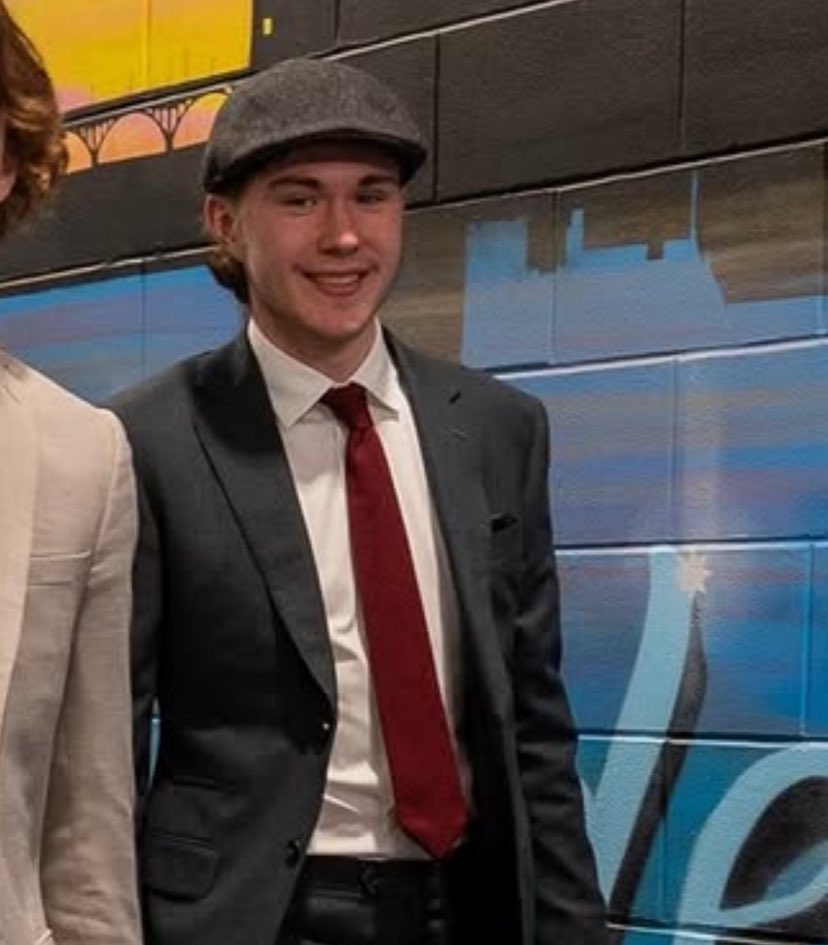 klaudia 🏒🏎️ tweet media