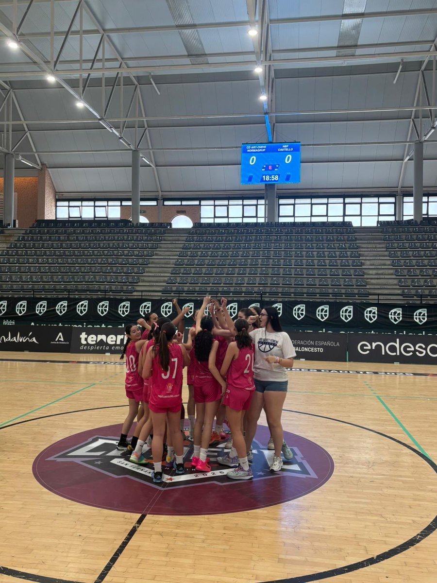 NBF_Castello's tweet photo. ‼️𝗖𝗔𝗠𝗣𝗘𝗢𝗡𝗔𝗧𝗢 𝗗𝗘 𝗘𝗦𝗣𝗔Ñ𝗔 | #FEBCadete2026‼️

✅ ¡Tenemos la primera victoria equipo! ¡Enhorabuena!

CD Art-Chivo Oviedo 🆚 NBF Cadete Aut.
5️⃣2️⃣ - 9️⃣5️⃣

#orgullodecantera #amuntnou🩵🩷 https://t.co/Xi0xK3xjkd