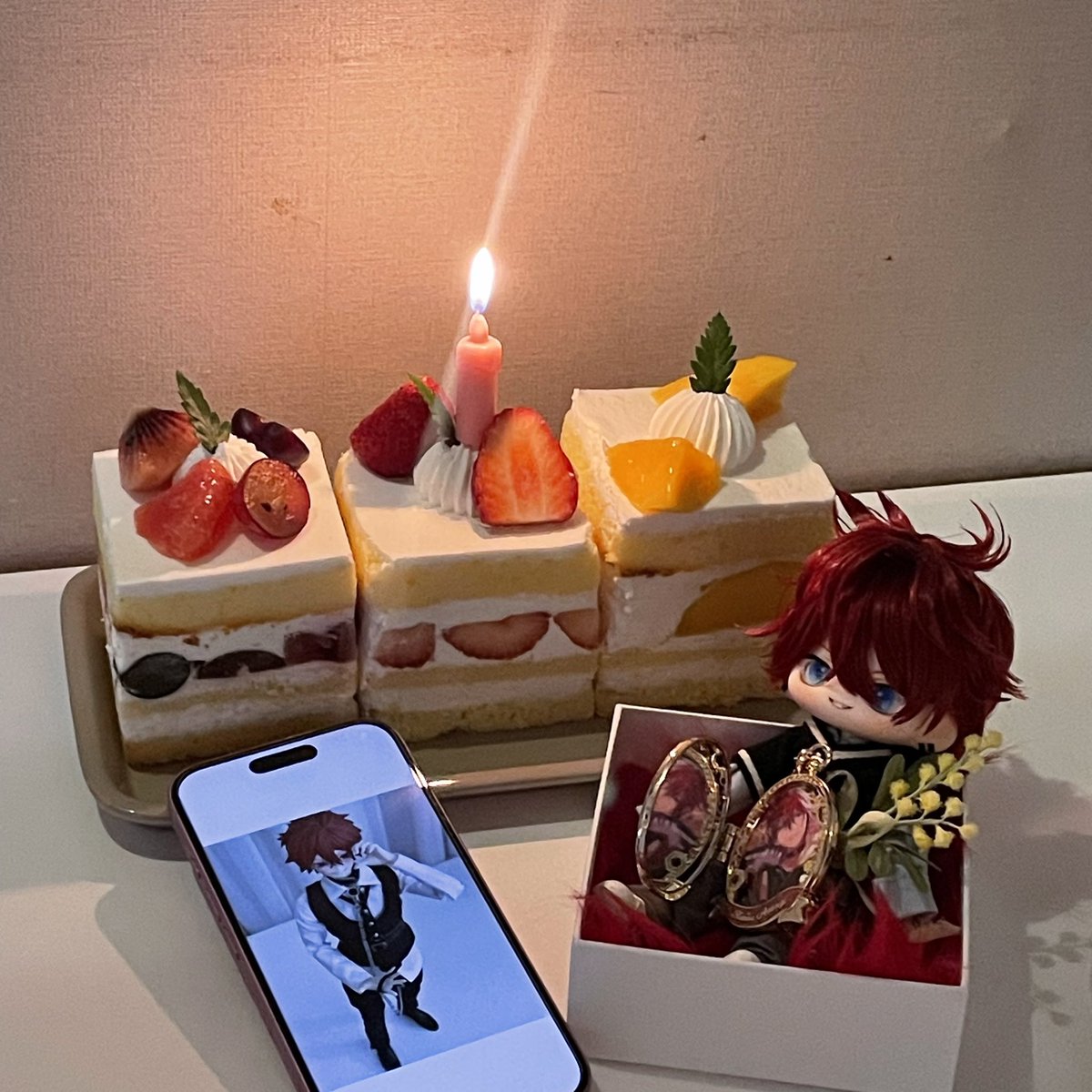 MEEEAL_T's tweet photo. 린네군 생일 축하해💜 https://t.co/ooKhyHOV32