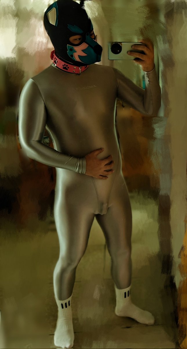 m93781082's tweet photo. 银色小狗⚪️
#puppy #0m #zentai https://t.co/Sbpf23GrFR