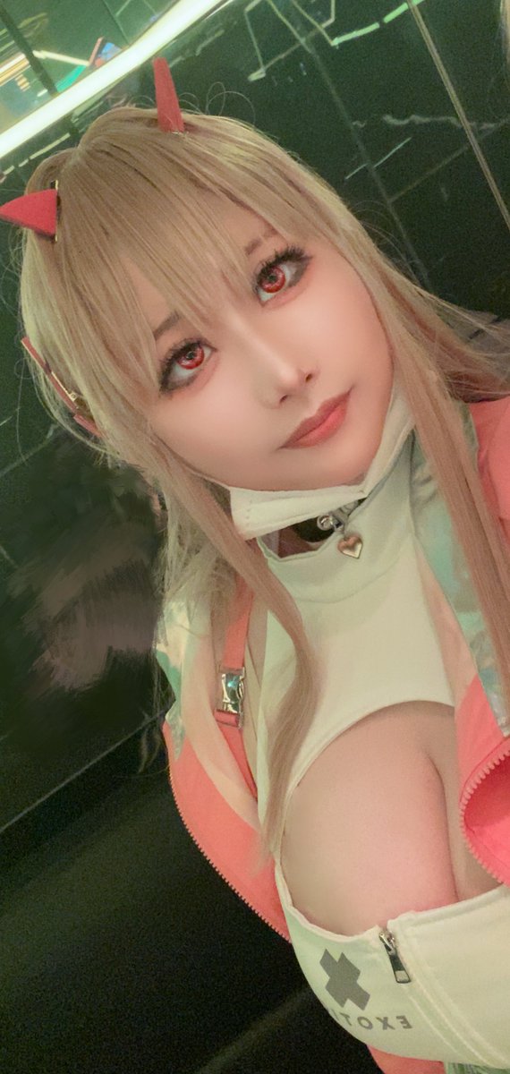 h1nacosplay's tweet photo. ⚠️cosplay
自撮り下手くそマンのおそくほ🤳昨日はNIKKEのバイパーちゃんしてました🐍
指輪つけ忘れてたので既にリベンジしたい😭けどめっちゃ良い雰囲気で撮影していただいたのでデータ楽しみすぎ🕺

location：#E-PROJECT #AMBERS
※特別な許可を得て撮影しています
ありがとうございました🙇‍♀️ https://t.co/lc50EPG3JK