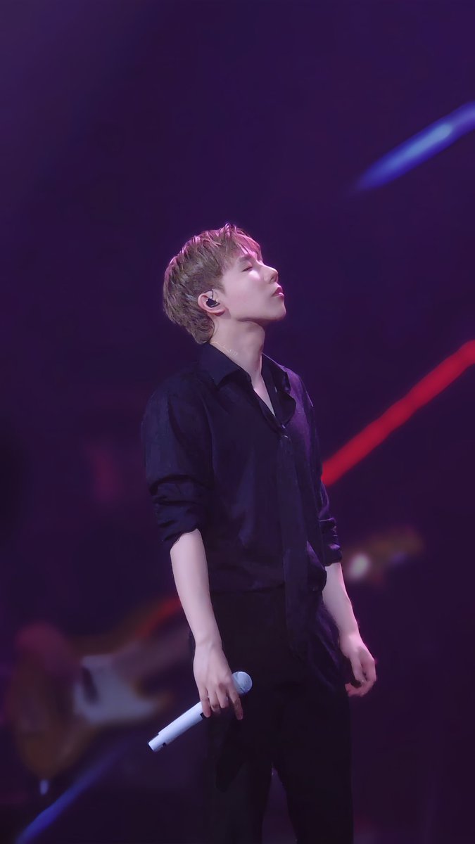 엘라규 tweet media