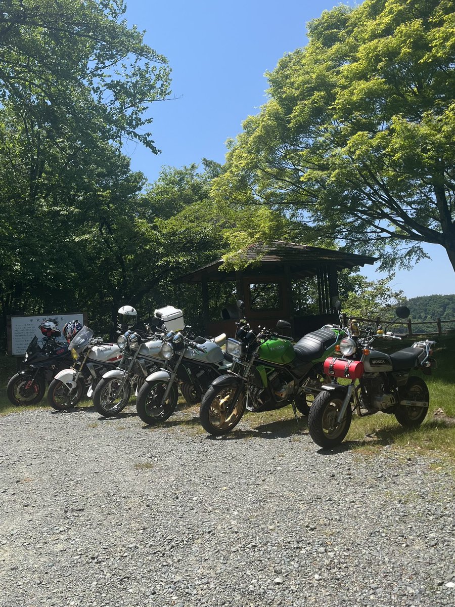 yoshi_balius's tweet photo. 無事に帰宅しました
久しぶりのツーリング楽しかった😊 https://t.co/4upW2DYoPC