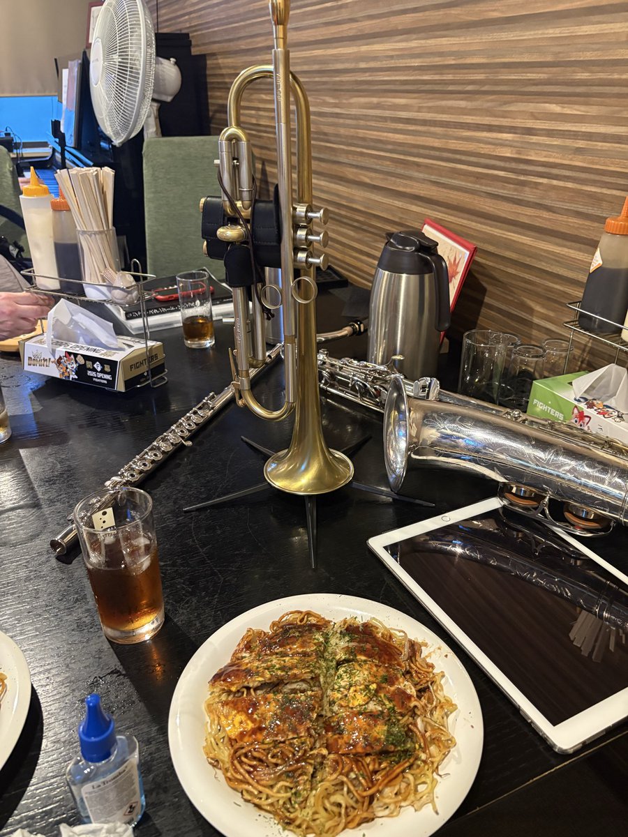 tptoshi's tweet photo. C譜読めるようにならないとなぁ…歌伴で楽譜渡されてすぐ対応出来ない😭
修行あるのみだわ。 https://t.co/eVEW9UOSON
