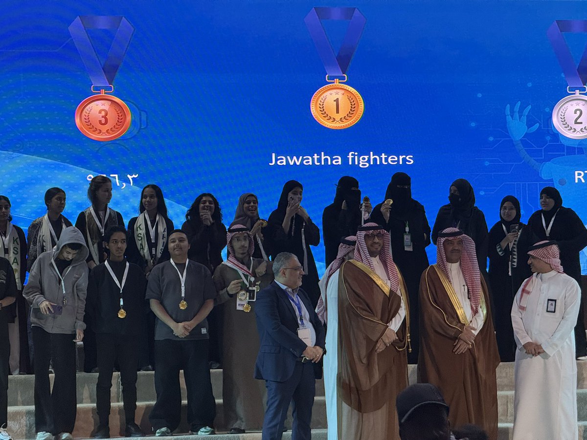 flb_ksa's tweet photo. #بطل_المملكة_في_ريادة_الأعمال للعام الثاني على التوالي 🇸🇦🥇

وبفضل الله، تحقيق الميدالية الذهبية في #RoboRave_Robotics_Challenges🤖 بعد منافسة عالمية قوية، وتمكن ليفر من تحقيق المركز الأول على مستوى المملكة.

رحلتنا القادمة: اليابان 🇯🇵  
نحو بطولة العالم لريادة الأعمال قريبًا https://t.co/zKGrvWT9WF