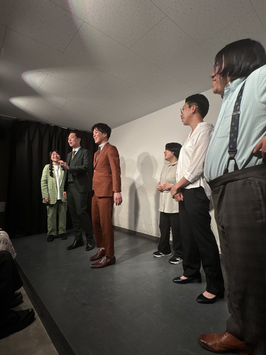 懸垂するハムスター tweet media