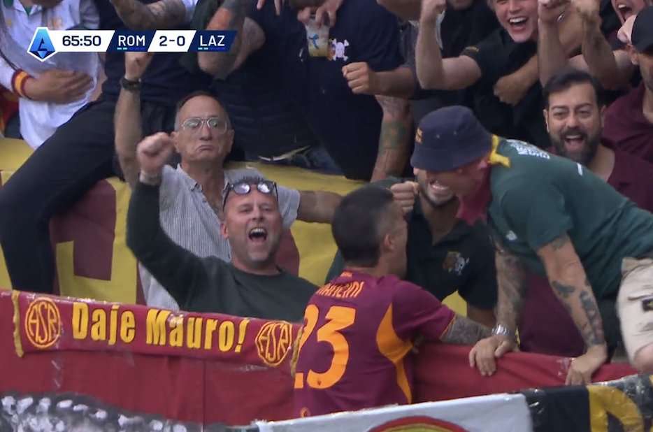 lnstantFoot's tweet photo. 🚨🚨 L’AS ROMA MÈNE 2-0 CONTRE LA LAZIO DANS CE DERBY !!! 🤯🤯

GIANLUCA MANCINI 🇮🇹 INSCRIT UN DOUBLÉ !!!

🥈Naples - 73 pts
🥉AC Milan - 70 pts
4⃣AS Roma - 70 pts 🆕
5⃣Como - 68 pts
6⃣Juventus - 68 pts https://t.co/SR2gRPI8m9