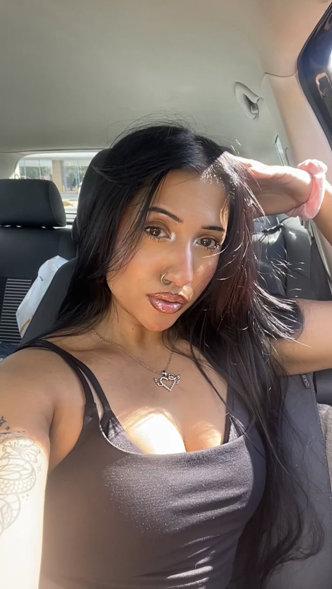 𝔔𝔲𝔢𝔢𝔫👸🏽 tweet media