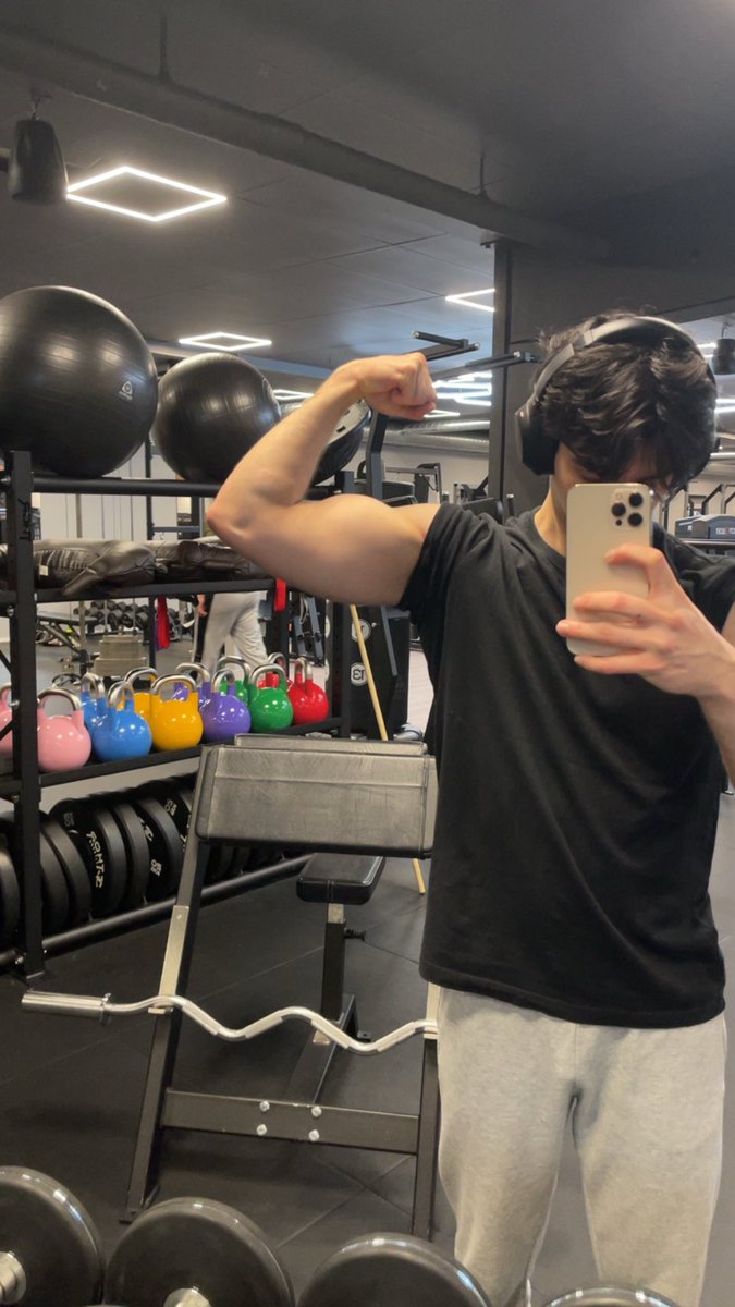 RustySniper tweet media