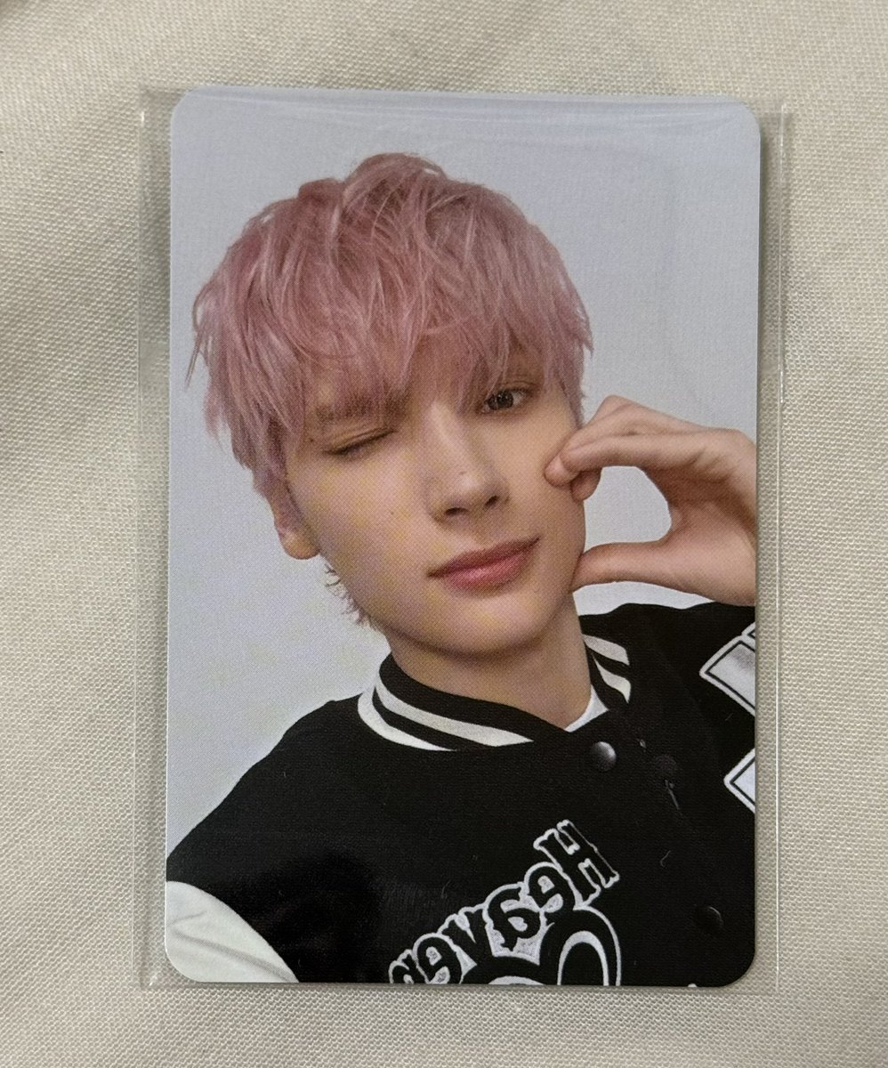 choibin186's tweet photo. TXT VR CONCERT BOX トレカ 交換

【譲】ヒュニンカイ(初期傷あり)
【求】スビン

郵送or都内手渡し希望。
MOA CON千葉2日目対応可。

交換可能な方いらっしゃいましたら、お気軽にお声掛けください✨ https://t.co/dQeRzhnoc4