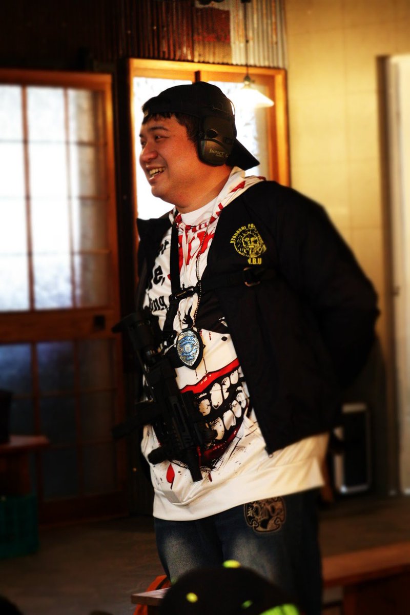 kurarimonndo's tweet photo. "Let's put a smile on that face!"
あのさんのこの抜いてくる写真好きよ!
#京橋州警察
#KBPD
#架空LE
photo by あのひ舎(@anohiya ) https://t.co/Ra4i3SuRbE