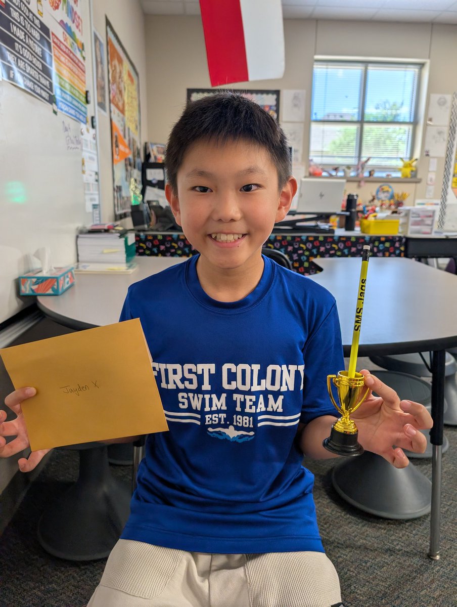 MrsMortonDCMS's tweet photo. Students receiving their spotlight for their incredible growth on MAP Reading.  Truly they have built their Legacy @CSE_Chameleons @DrAprudhomme @AP_JennyBartels @ChollyOglesby https://t.co/llogiiIfyX