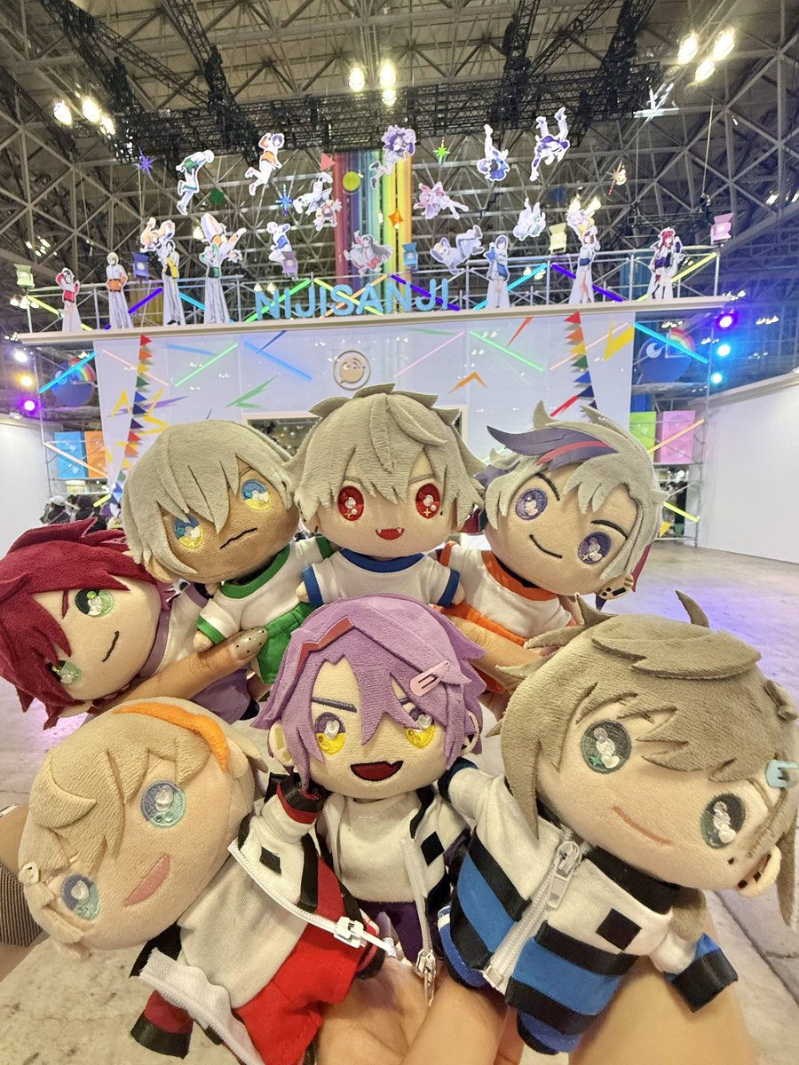 な る tweet media