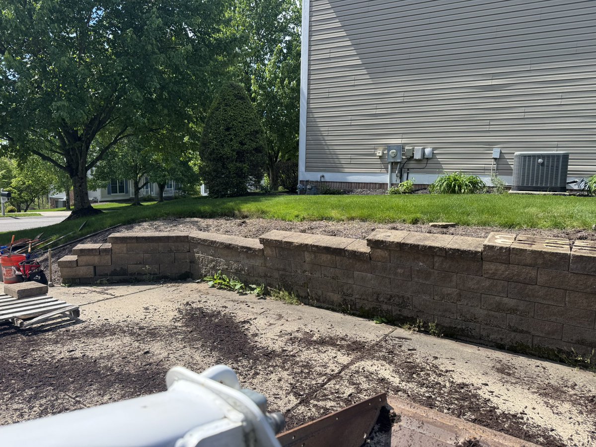 BoulderBurgh's tweet photo. Leaning retaining wall rebuild underway in the Pine-Richland area. Fixing failing Versa Lok retaining walls, foundation failure, drainage issues, leaning block walls, and collapsing landscape walls. We can rebuild existing retaining walls or replace them with a completely new. https://t.co/aKZgbwXGnx