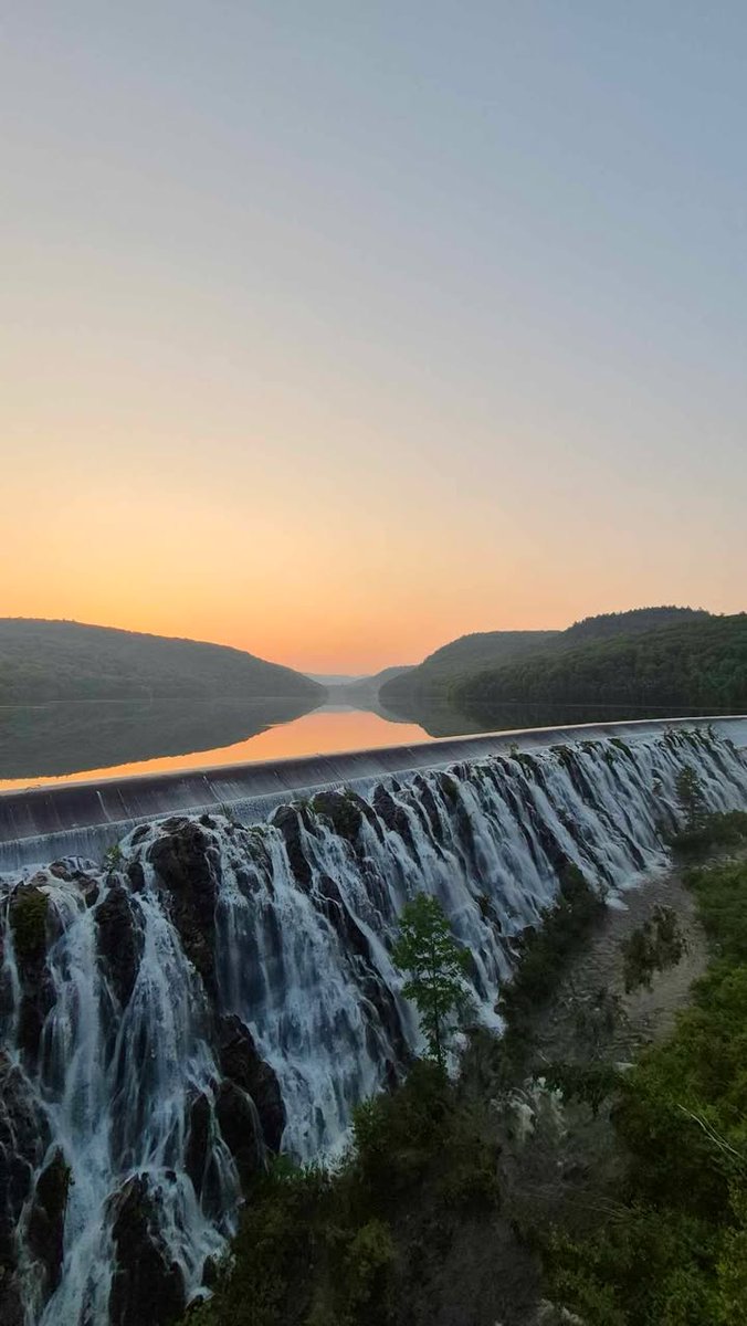 MDCWater's tweet photo. MDC's West Branch Reservoir (also known as the Hogback Reservoir) spillway. https://t.co/3rc57zdluE