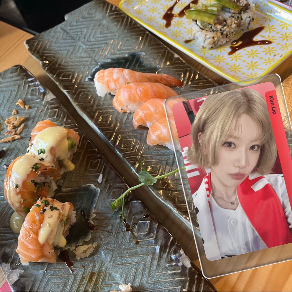 ⃟ tweet media