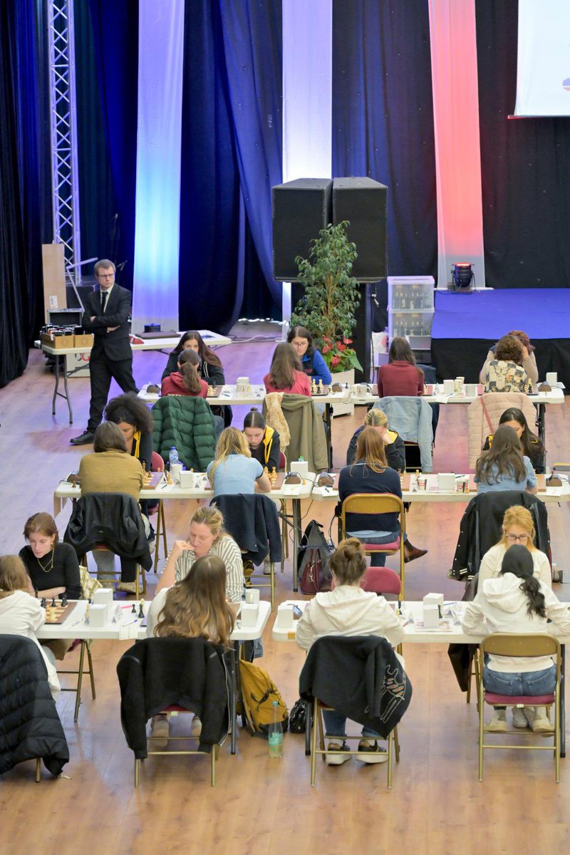 MDoAeschlimann's tweet photo. ♟️Compétition d’échecs au #féminin de haut niveau : 
↪️ le «Top 12 », le championnat de France féminin, a réuni de grandes championnes et les 12 meilleures équipes féminines de France, ce week-end.
📆 Un événement organisé avec le soutien de @Ville_Asnieres @maeschlimann @ffechecs 
Et la participation, notamment, de 
@chessqueen @batsiashvili  @IglesiasYosha @paulineguichard