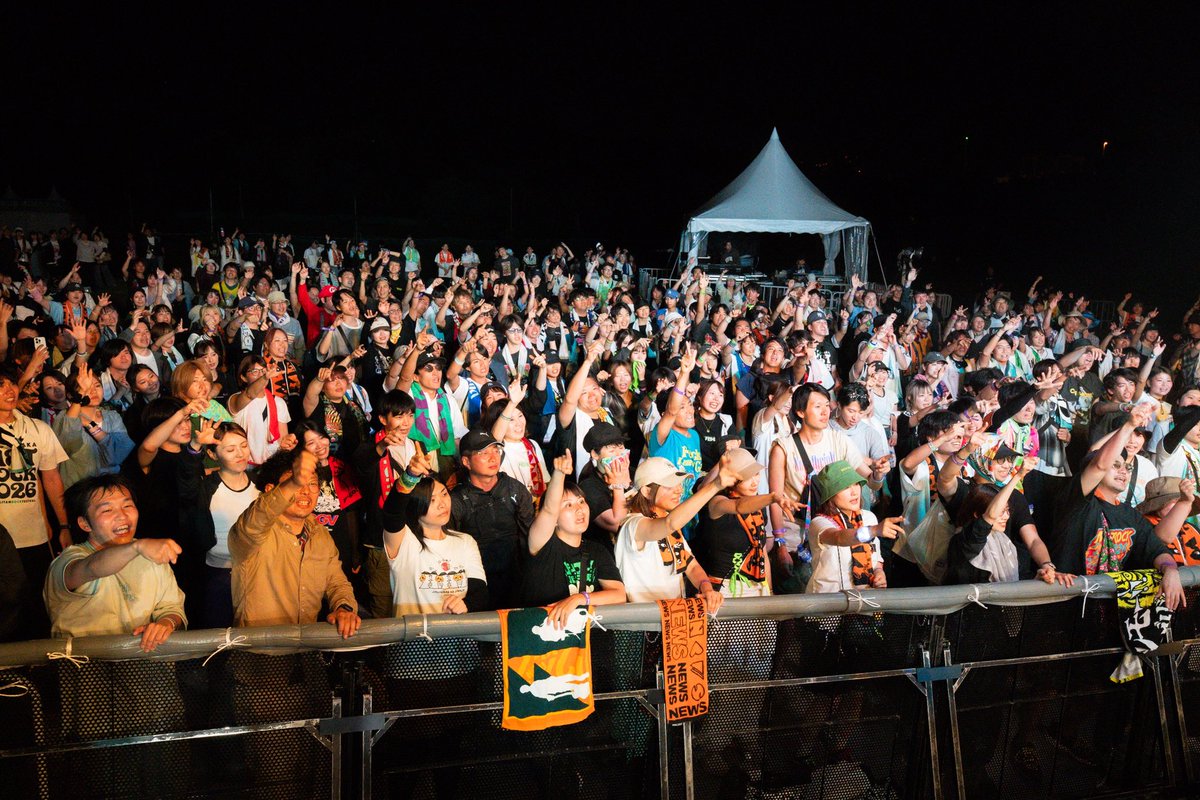 dnjbig's tweet photo. 我々
ロックフェス
から
生まれたやつなので
やっぱり���しいものです

#DJダイノジ

#メトロック

ありがとうございました😊

皆さんありがとうございました

じゅんさん
@june_rock_p 

優勝しましたね

おめでとうございます

@METROCK_pr https://t.co/bJI4xtjMKy