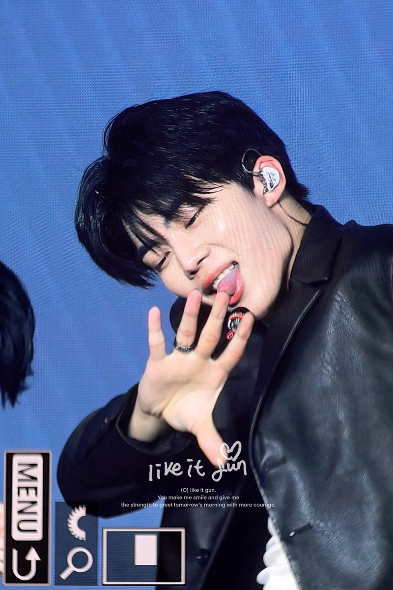 𝒍𝒊𝒌𝒆 𝒊𝒕 𝒈𝒖𝒏 🖤 tweet media