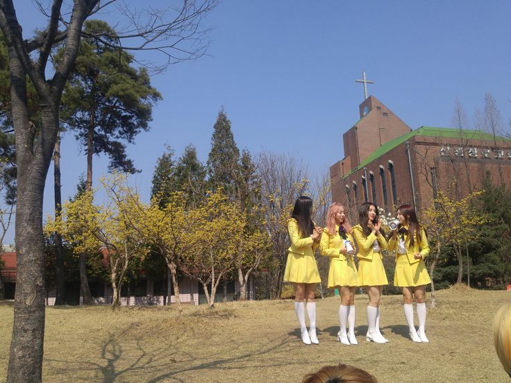 old loona pics tweet media