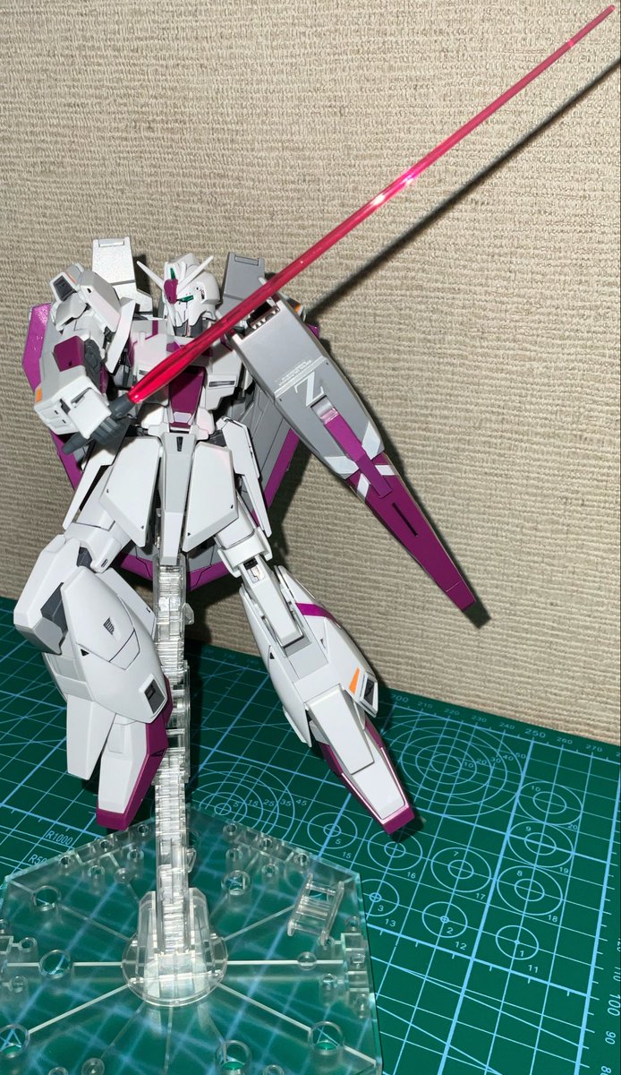 GWで作ったものをアップします。1/144 Zガンダム3号機 初期検証型です