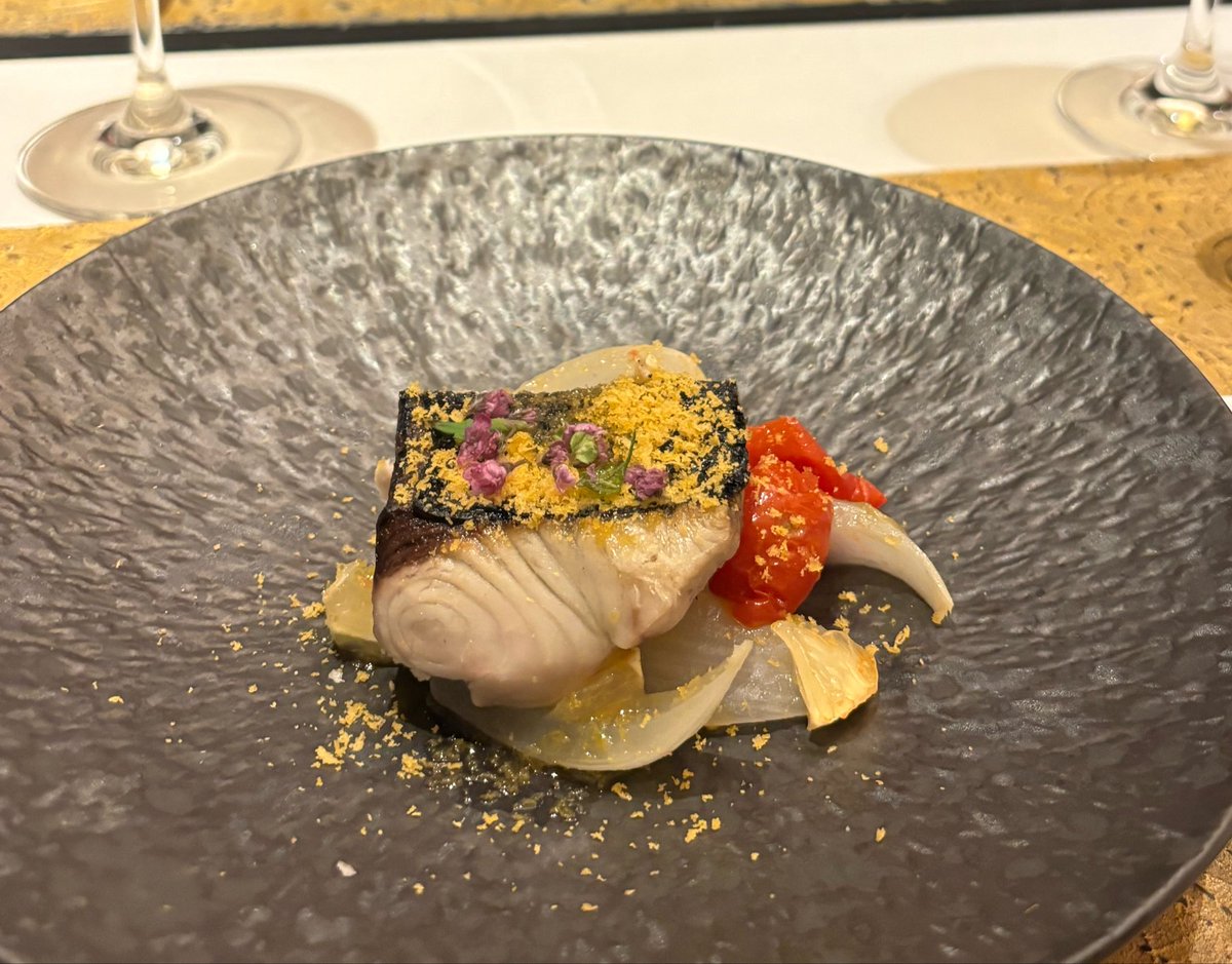 soa_ml6's tweet photo. サブにも浮上出来ず🫠🫠
最近行ったディナーの料理載せとこ…
おいしかったです🍽 https://t.co/qdNiG5X2pQ