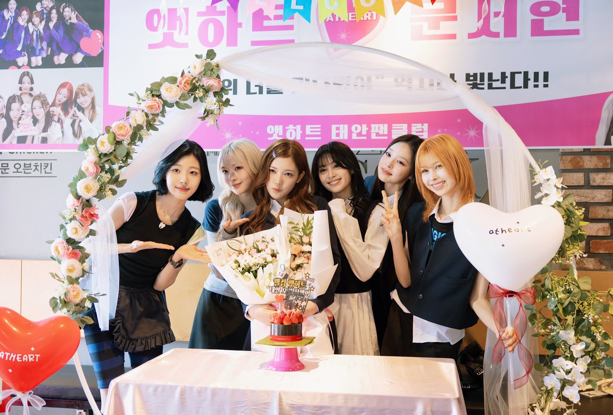 seohyemon's tweet photo. Thank you, 𝐓𝐚𝐞𝐚𝐧!! Its really good to be back and performed here~ https://t.co/912cwBgpSC