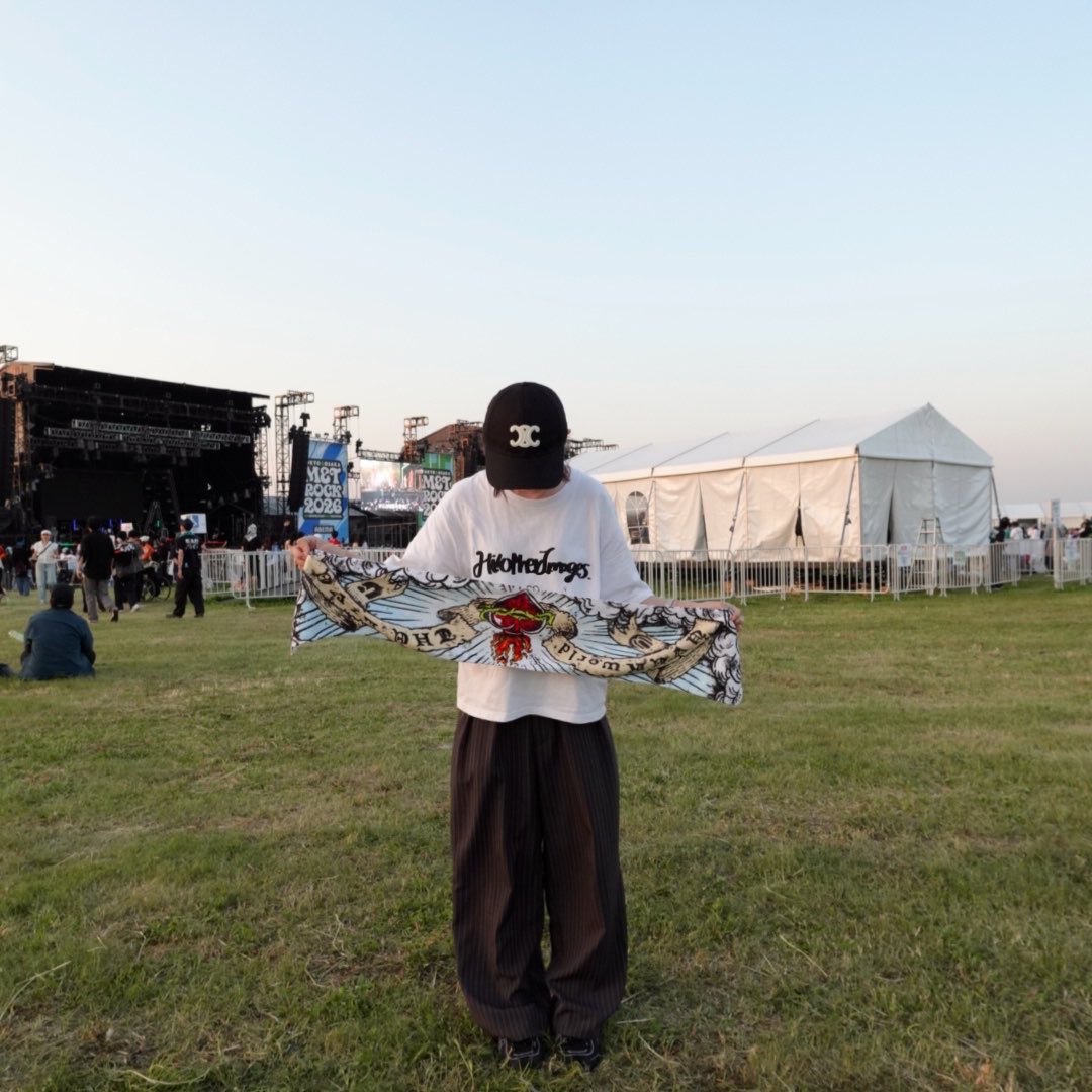 ___uw2's tweet photo. METROCK💚
UVERでもみくちゃになって楽しかった、激動も聴けて大満足 https://t.co/scfjfGE2UW