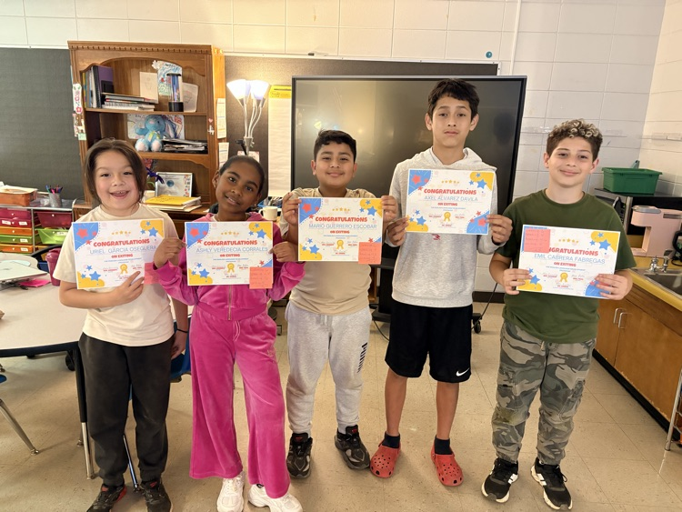 CampTaylorES's tweet photo. Congratulations to our ML students for exiting the ELD program this year.  Thanks for all your hard work and effort!  We appreciate Ms. Kennedy, Pena &amp; Anwar supporting their growth. https://t.co/ibtVZvlNFg