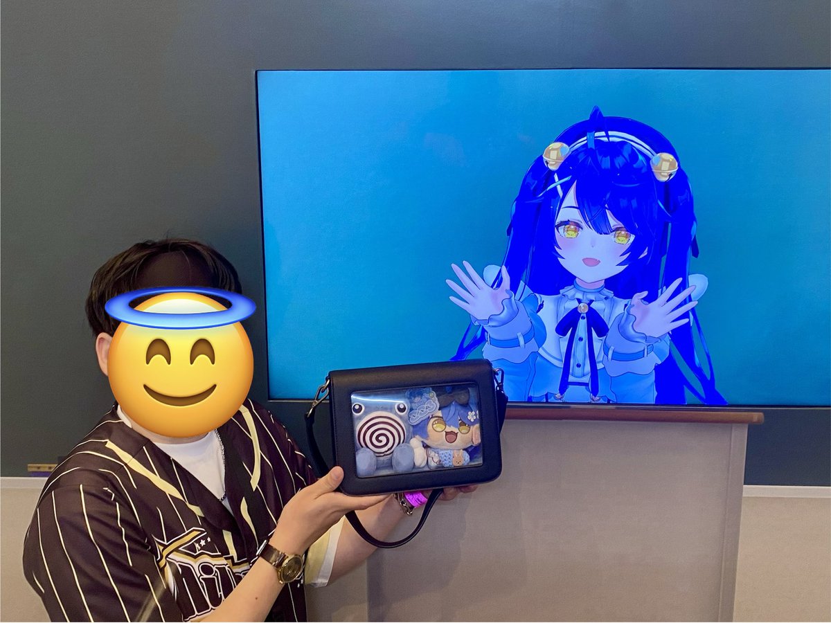 なるみ※コメント時プロフご確認下さい。天板 にじフェス2日目 拙い文章ですが天宮こころさんの視聴覚室レポです