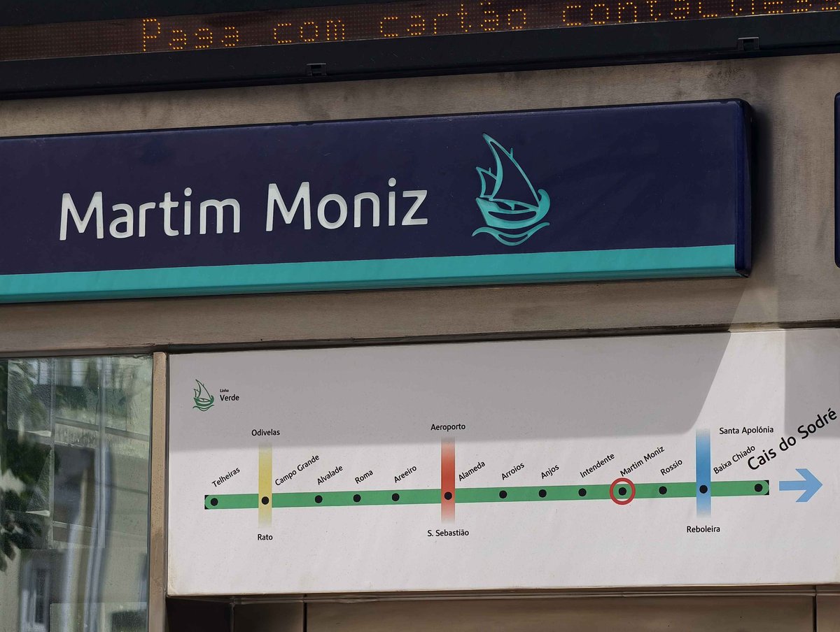 UnderLX's tweet photo. Algumas imagens dos novos elevadores ainda em instalação na estação Martim Moniz 🚇
Créditos: joseep
#MetroLisboa #MetroMartimMoniz https://t.co/zD1ptjmOn7