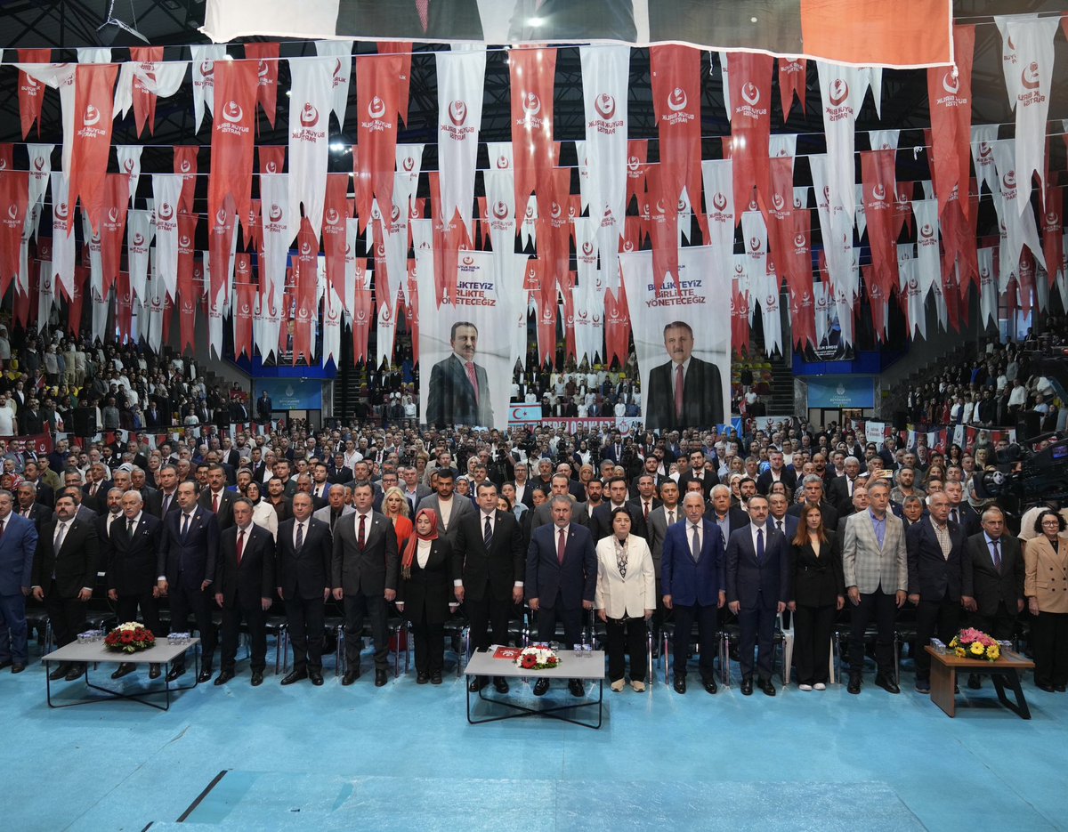 ismetyildirimtr's tweet photo. Cumhur İttifakı paydaşlarımızdan Büyük Birlik Partisi’nin Genel Başkanı Sayın Mustafa Destici’nin teşrifleriyle gerçekleşen Büyük Birlik Partisi 15. İstanbul İl Kongresi’ne katıldık.

Kongrede İstanbul İl Başkanı olarak seçilen Sultan Selim Şimşek’e ve yönetimine başarılar diliyor, nazik davetleri için teşekkür ediyorum.