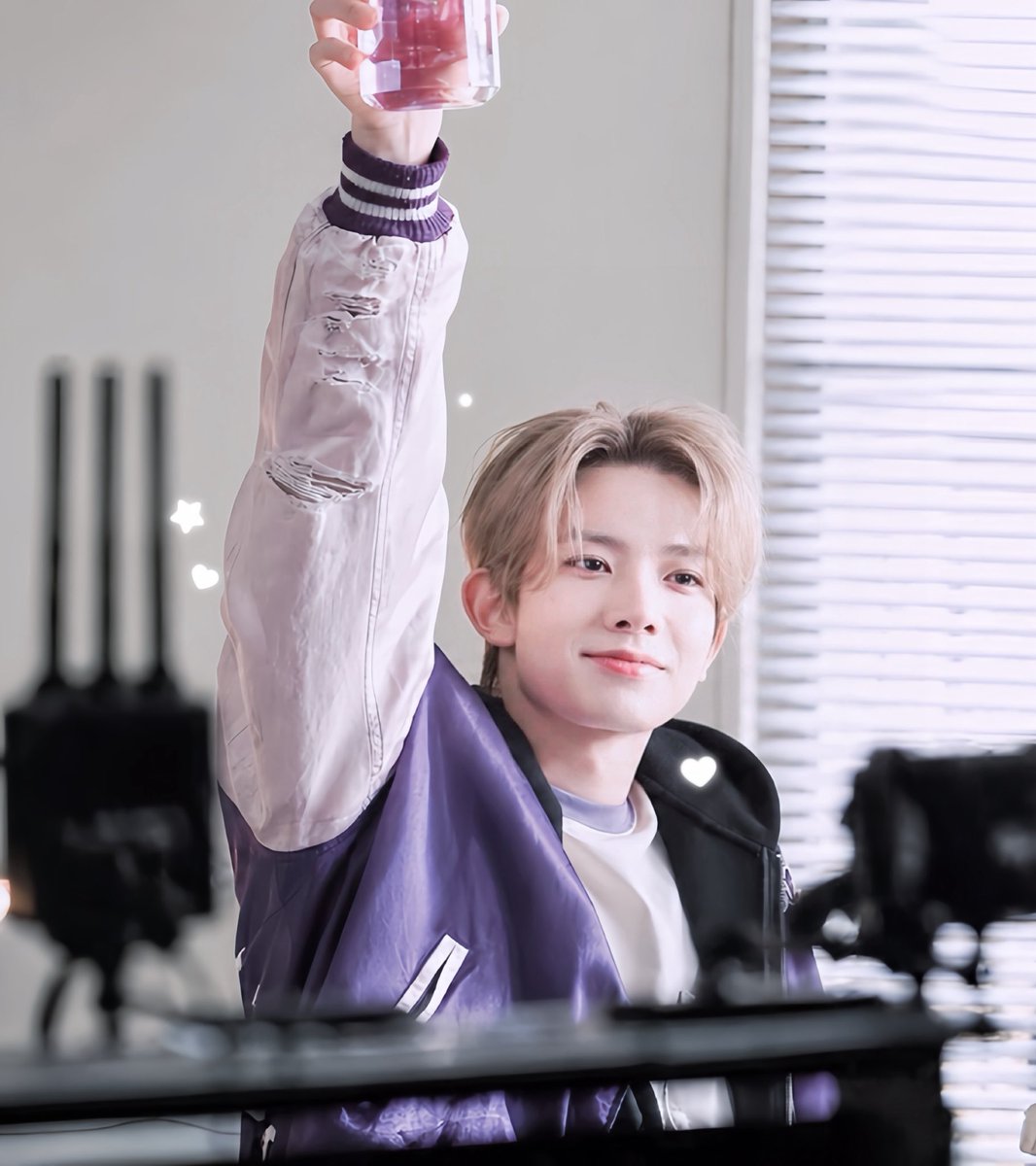 evyun7 tweet media