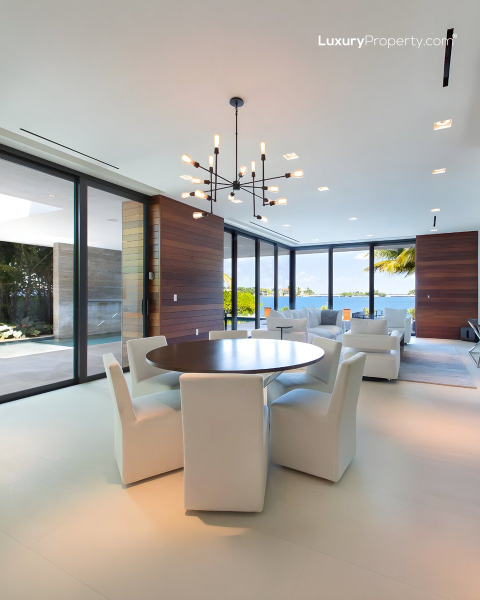 LuxuryProperty.com®️ tweet media
