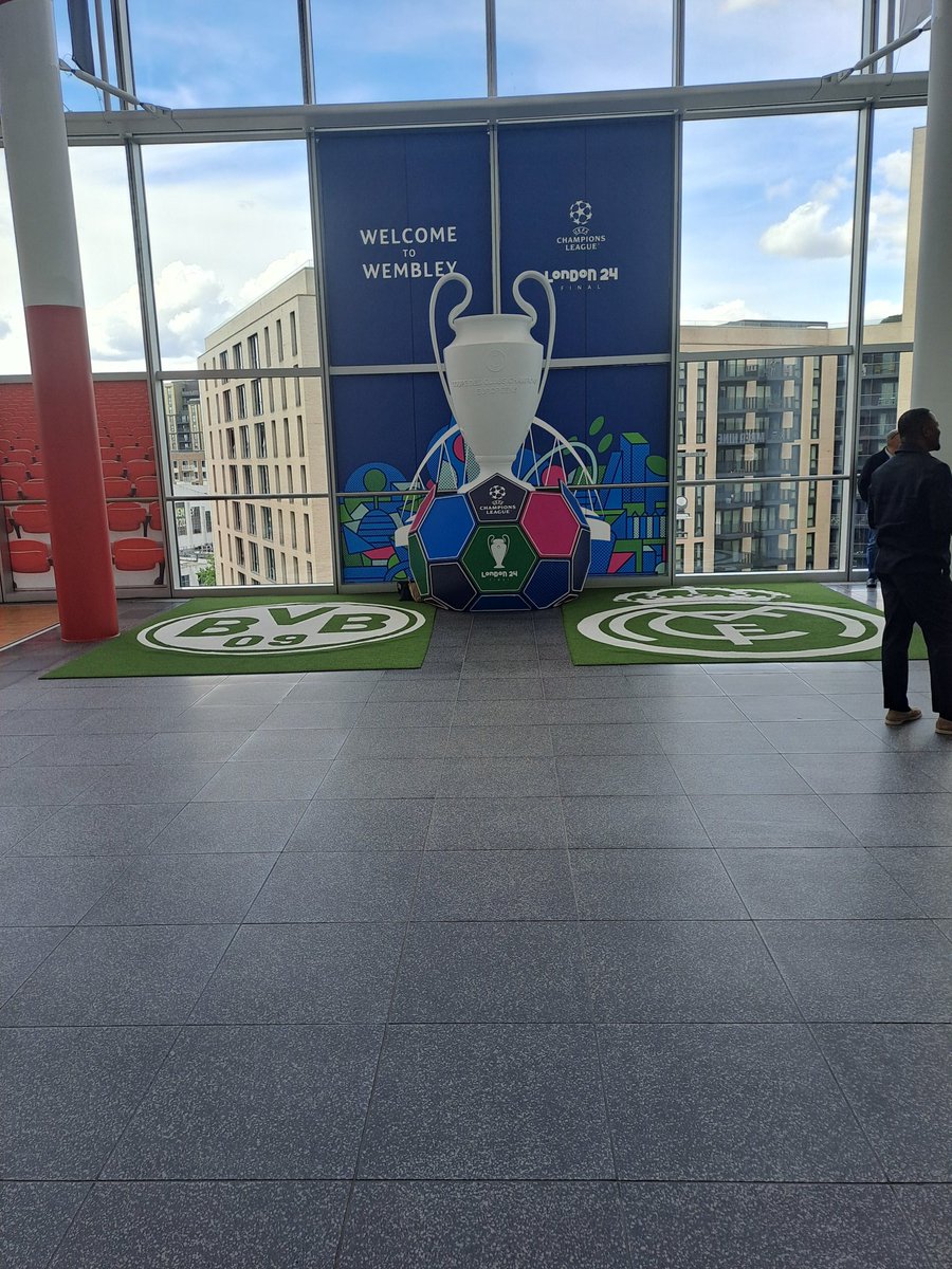 DanJordan90's tweet photo. Why is this still up in Wembley? https://t.co/UIIV5sAXHV