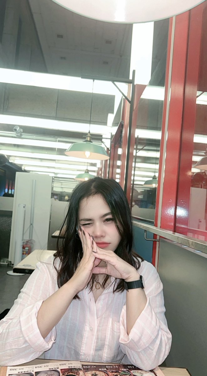 ini mbatutu tweet media