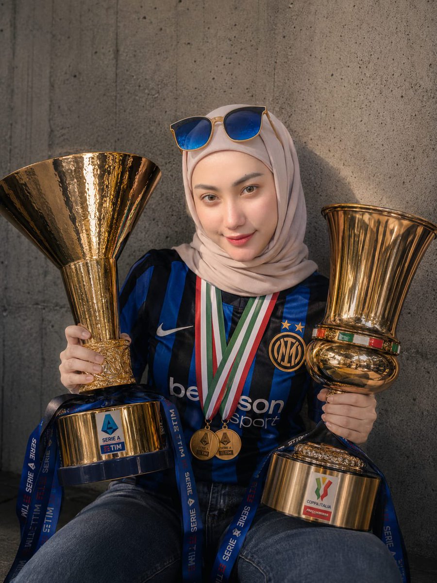 vie_ckaaa's tweet photo. Double winners 🏆🏆💙🖤 #forzainter #inter https://t.co/pyDpOe1fZF