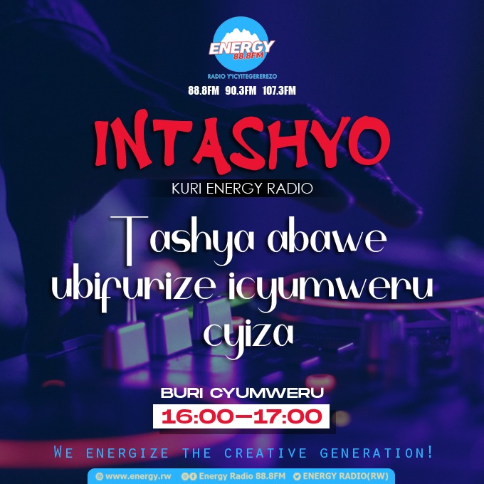 ENERGY888FM's tweet photo. Hello Sunday!!!
Twizere ko weekend ikomeze kubabana ubuki!
Twinjiye mu kiganiro kiguha umwanya wo gutashya inshuti n'abavandimwe
Hagati aho, tashya abantu bawe 5 ubifuriza gusoza weekend!!!!
Ni mu kanya saa 16:00' mu kiganiro cy'#INTASHYO. https://t.co/UFmGWsTbb7
