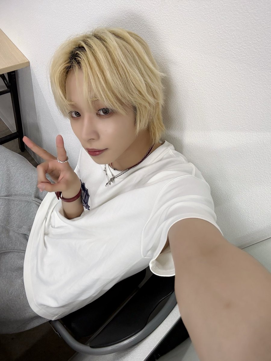 DXMON (다이몬) tweet media