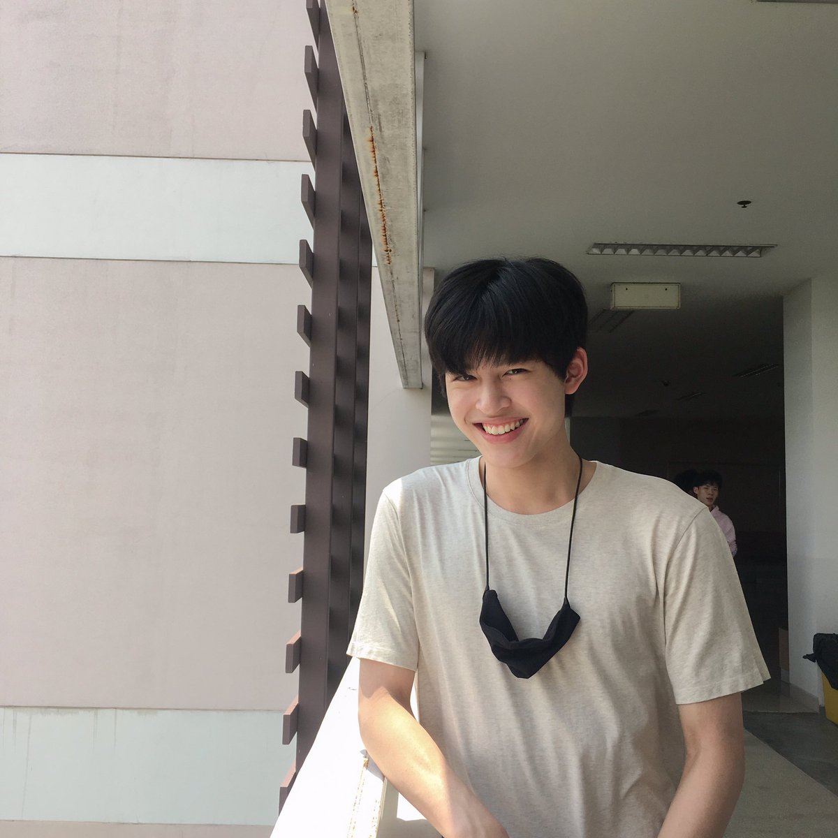 บุ๊คอยู่ข้างพี่ถา 🍑 tweet media
