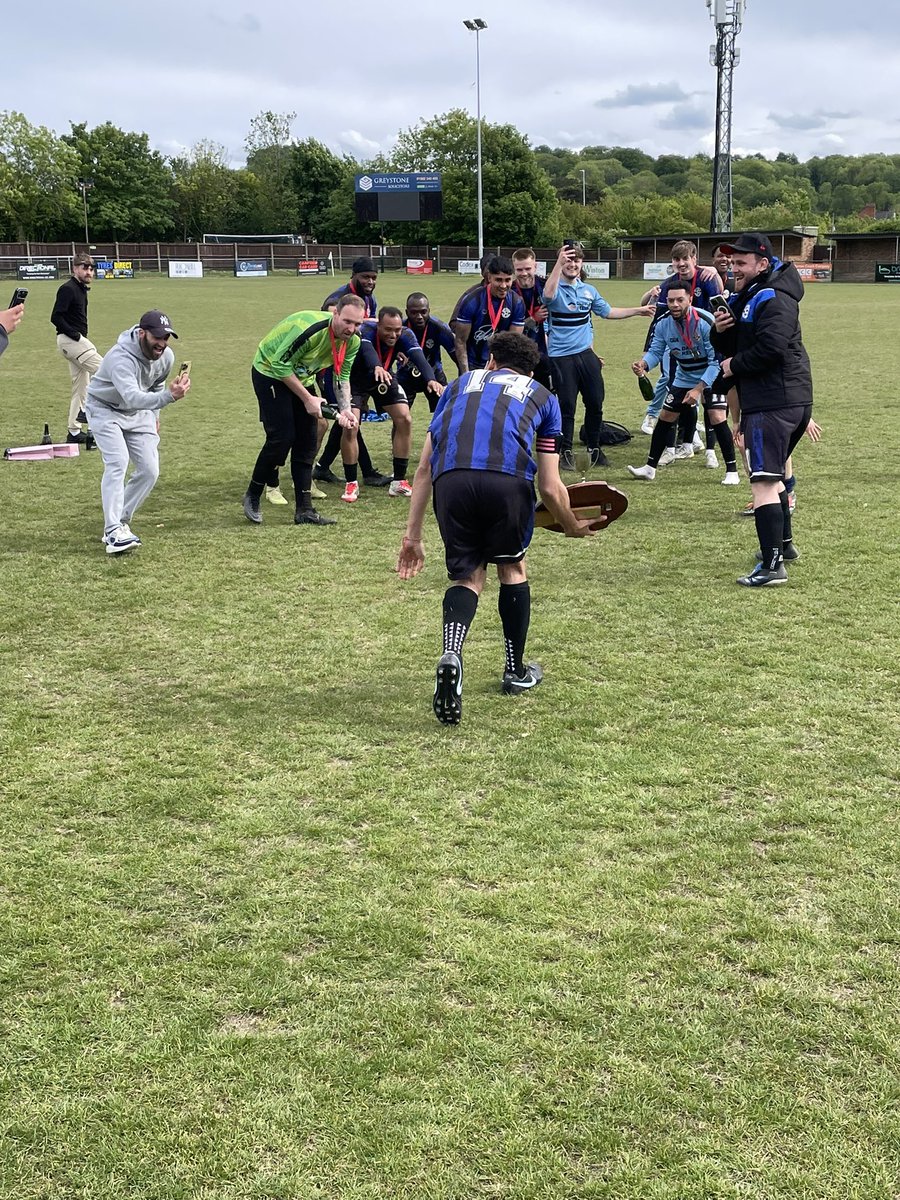LDLSFL25's tweet photo. Div three cup @interlutonfc20 beat @_CrawleygreenFc 3-2 
Congratulations to all 
All part of a treble https://t.co/7HLpUa11rr