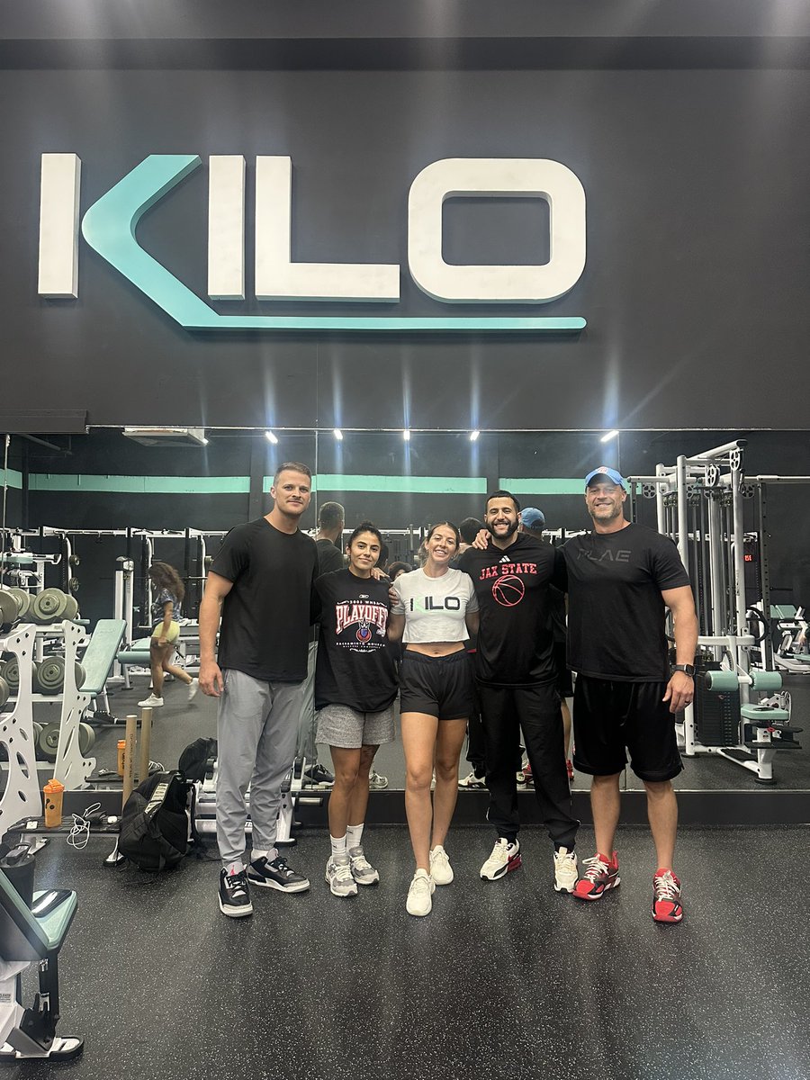 CoachAlanBishop's tweet photo. Great 2 weekends of seminars in Miami https://t.co/mVFMxIkEIy