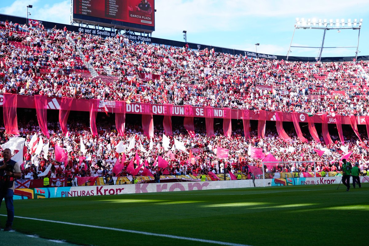 JRMORALES_SFC's tweet photo. En una temporada con muchos momentos duros y complicados, el Sevilla FC, a falta de una jornada, ha conseguido la permanencia. La UNIÓN de la AFICIÓN y el EQUIPO fue clave. 

¡Enhorabuena a tod@s los sevillistas! https://t.co/ym1WiCoH35