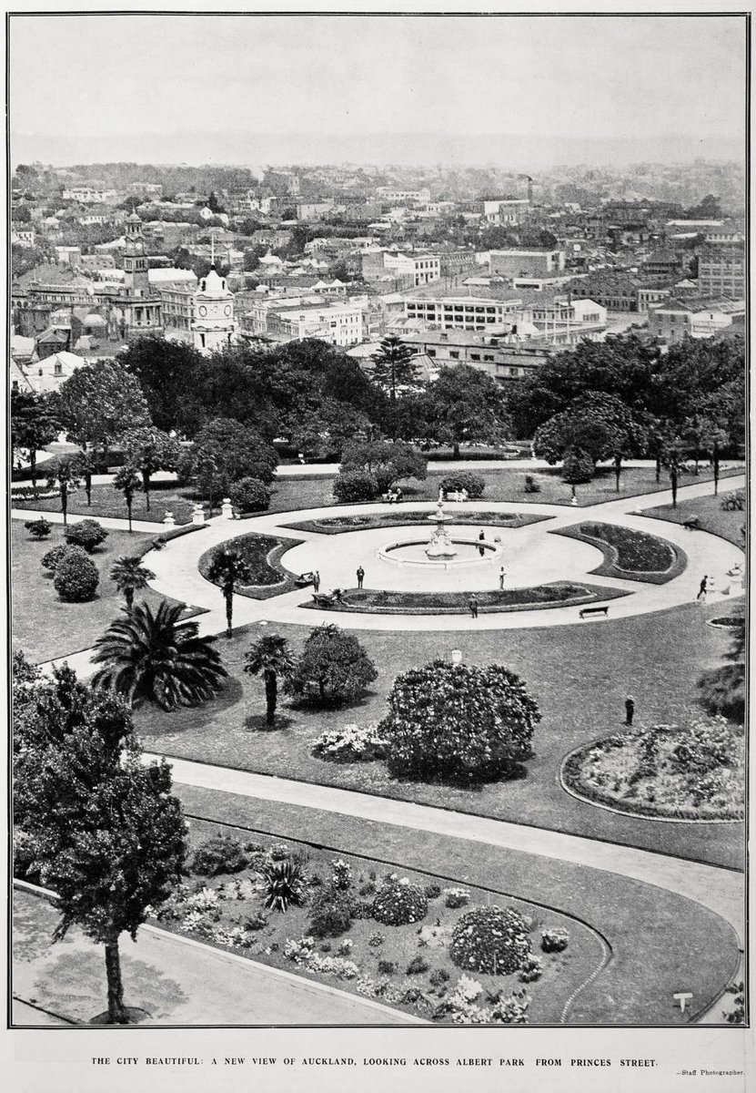 AkWeeklyNews's tweet photo. The city beautiful: a new view of Auckland, looking across Albert Park from Princes Street.     https://t.co/lkH5qAISEb https://t.co/H9qtCoVESA