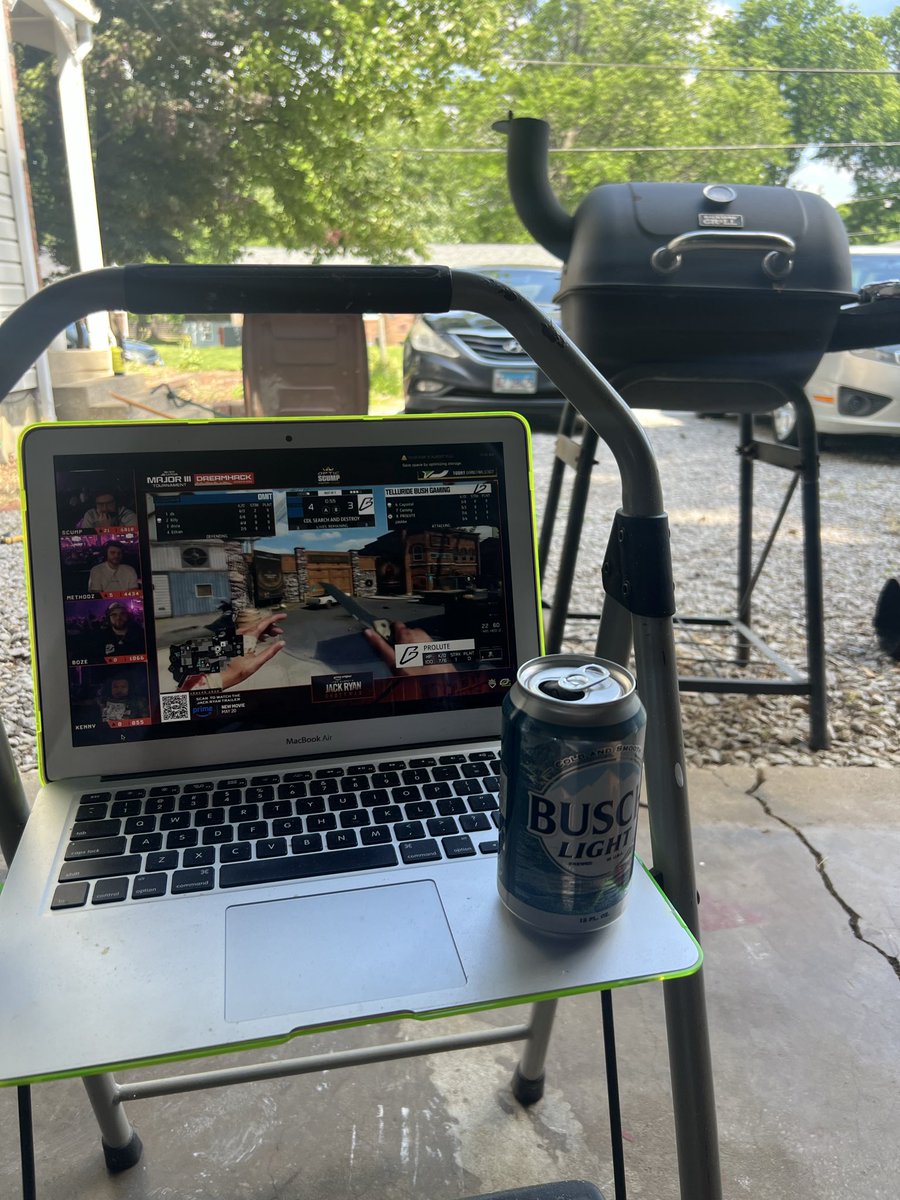 DaddyReap_'s tweet photo. Chillin with the boys, havin a drink &amp; grillin!! LETS GET THIS MAJOR III WIN BABY!!
#GreenWall #OpticTexas #OpTic @H3CZ @scump @OpTic https://t.co/i5vsGcBiOc