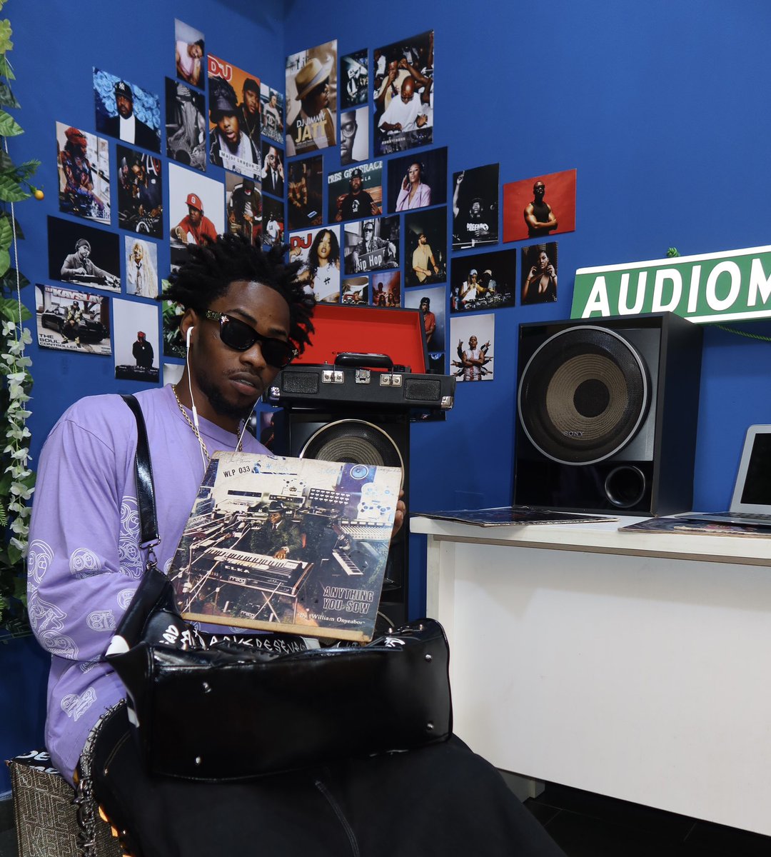 jeriqthehussla's tweet photo. William Onyeabor 🐐 https://t.co/uhr8jf5L9w